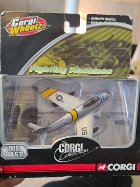Corgi Wheelz Silver & Yellow Die-Cast Jet - Fighting Machines Series